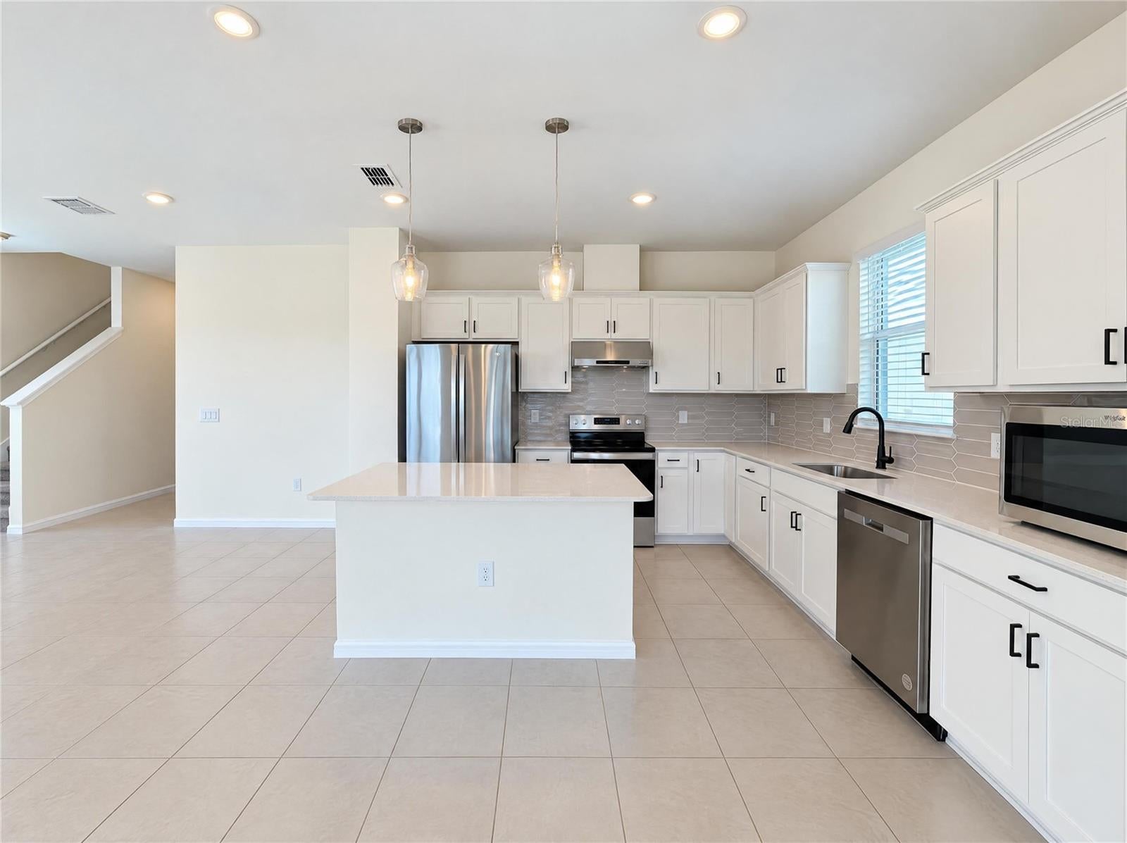 9426 LAMINE WAY, PARRISH, FL, 34219 1 9426 LAMINE WAY