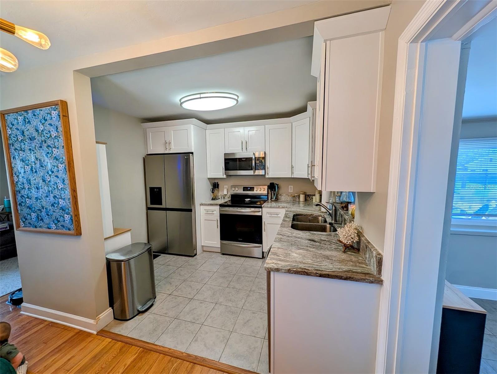 KENILWORTH - Residential
