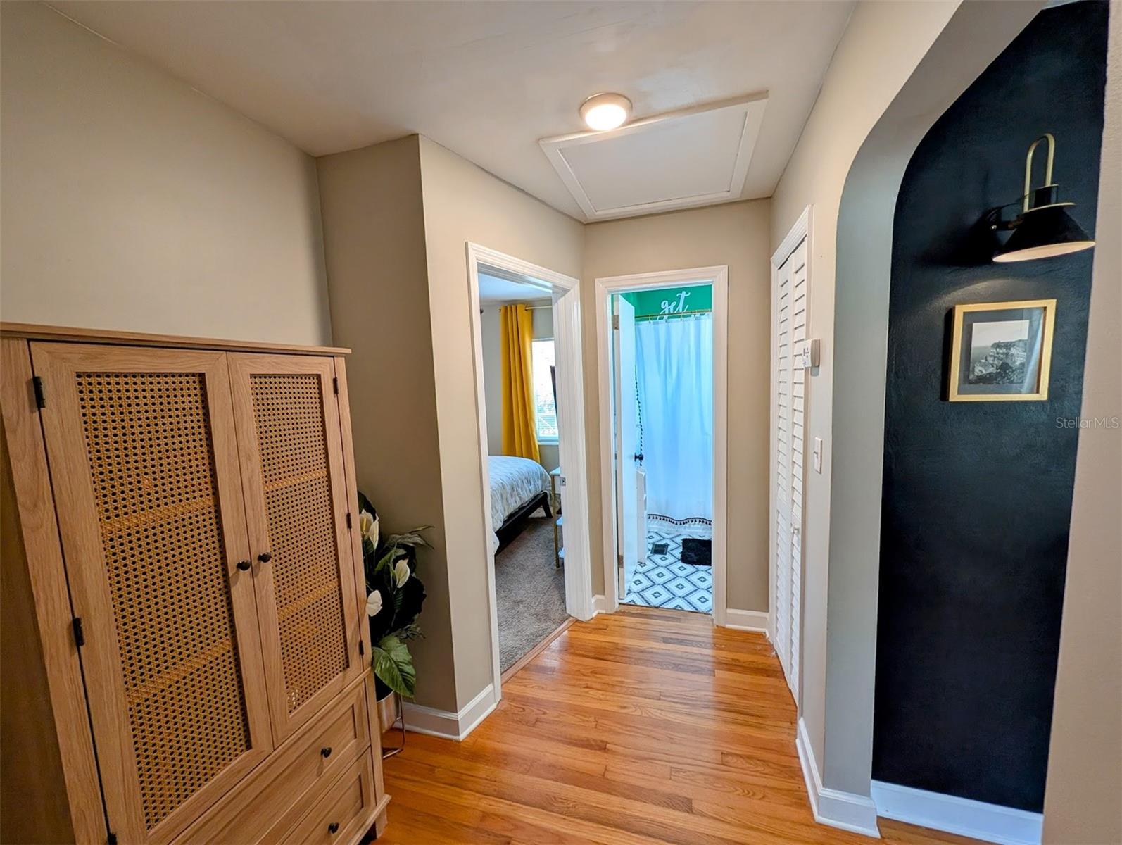 KENILWORTH - Residential