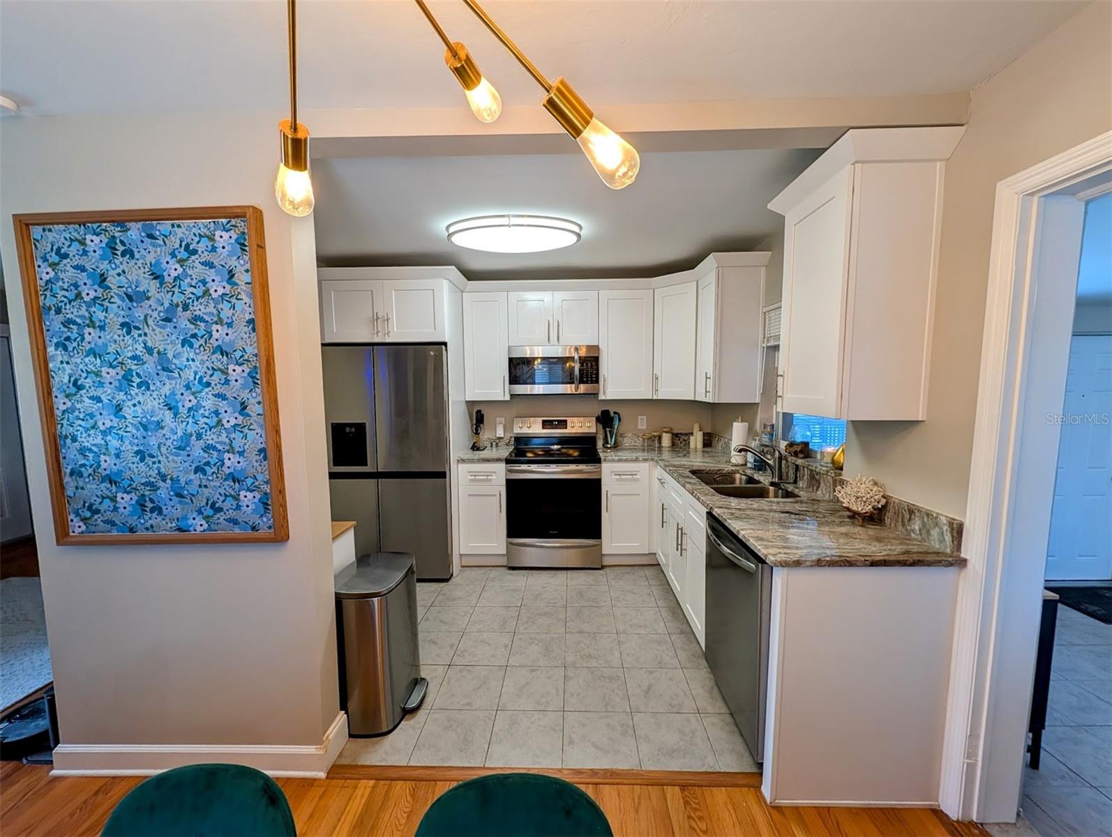KENILWORTH - Residential