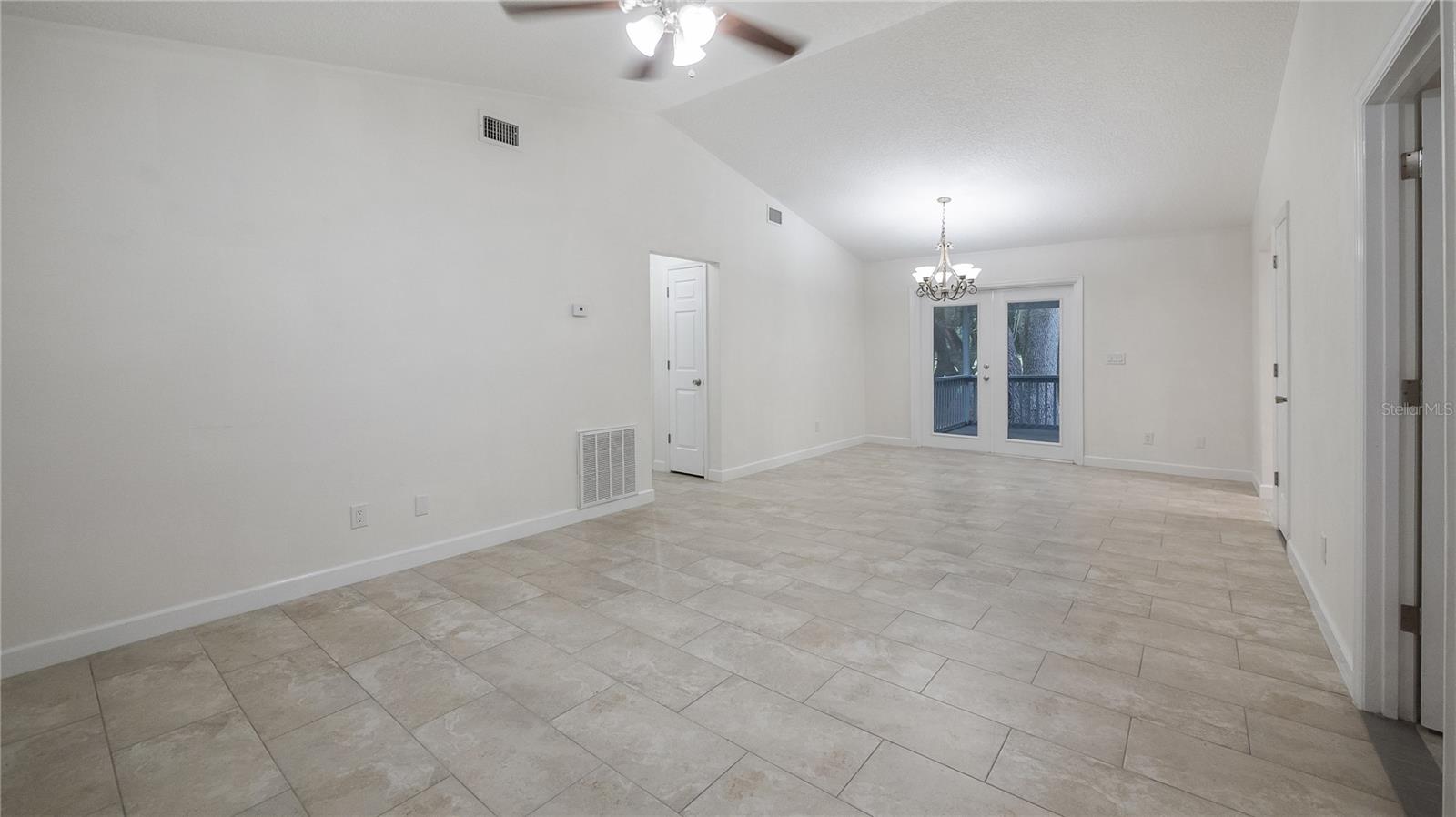 MINNEOLA HODGES SUB - Residential