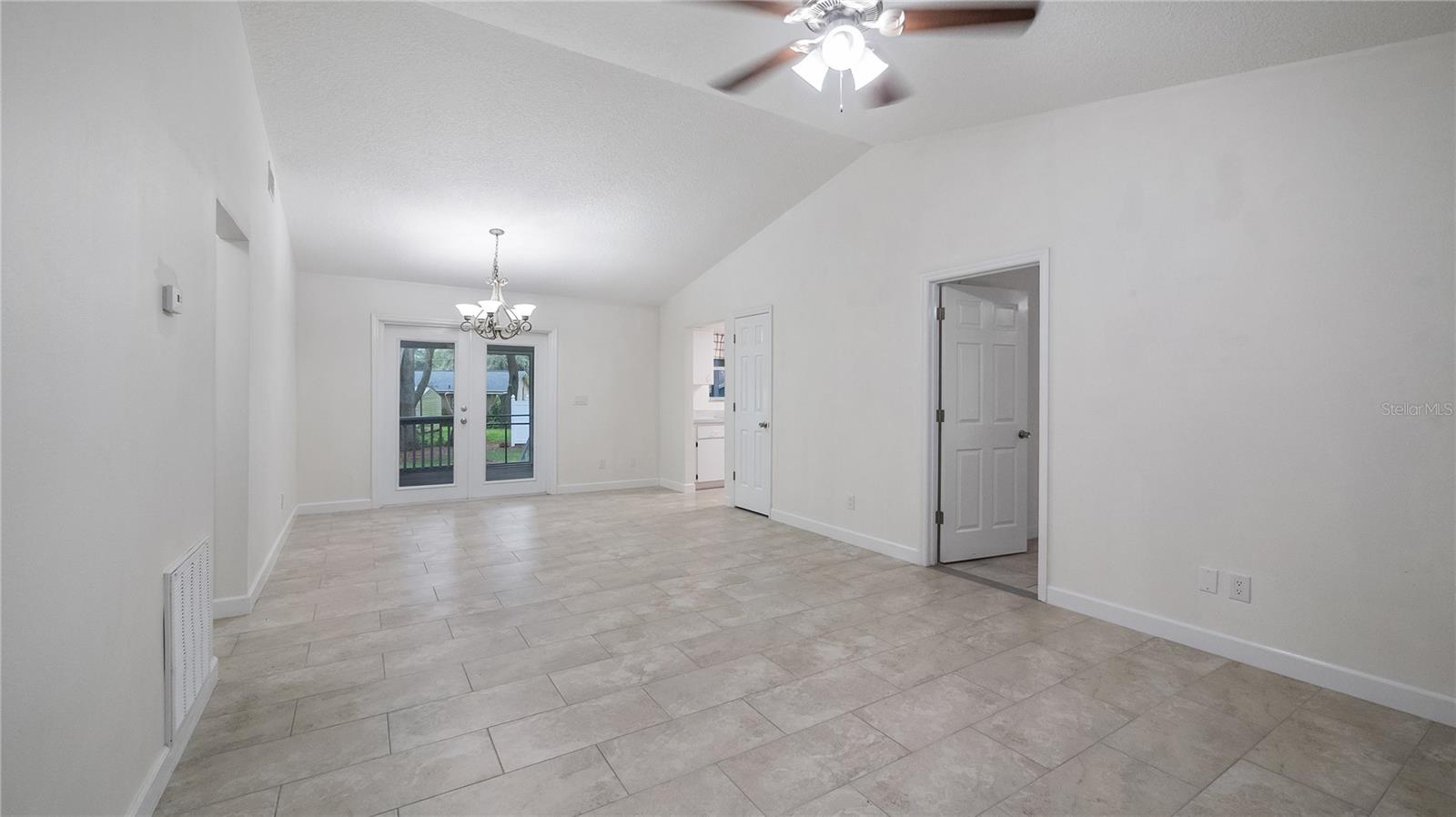 MINNEOLA HODGES SUB - Residential