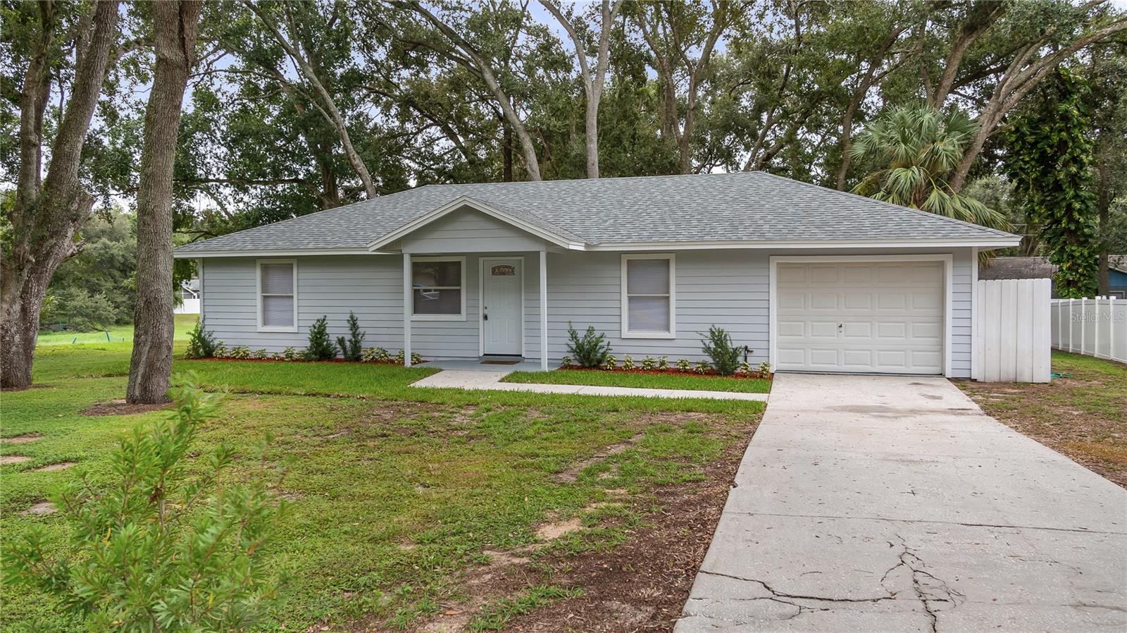 MINNEOLA HODGES SUB - Residential