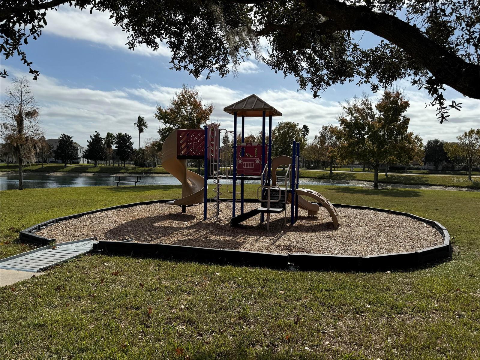 WALDEN WOODS - Residential