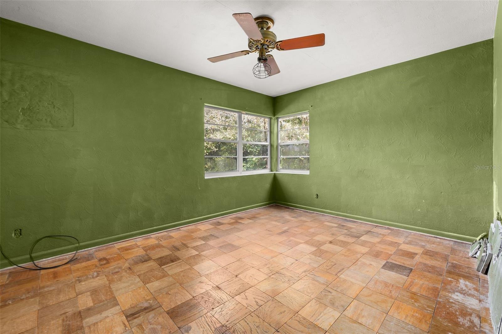 ARDSLEY MANOR SUB - Residential