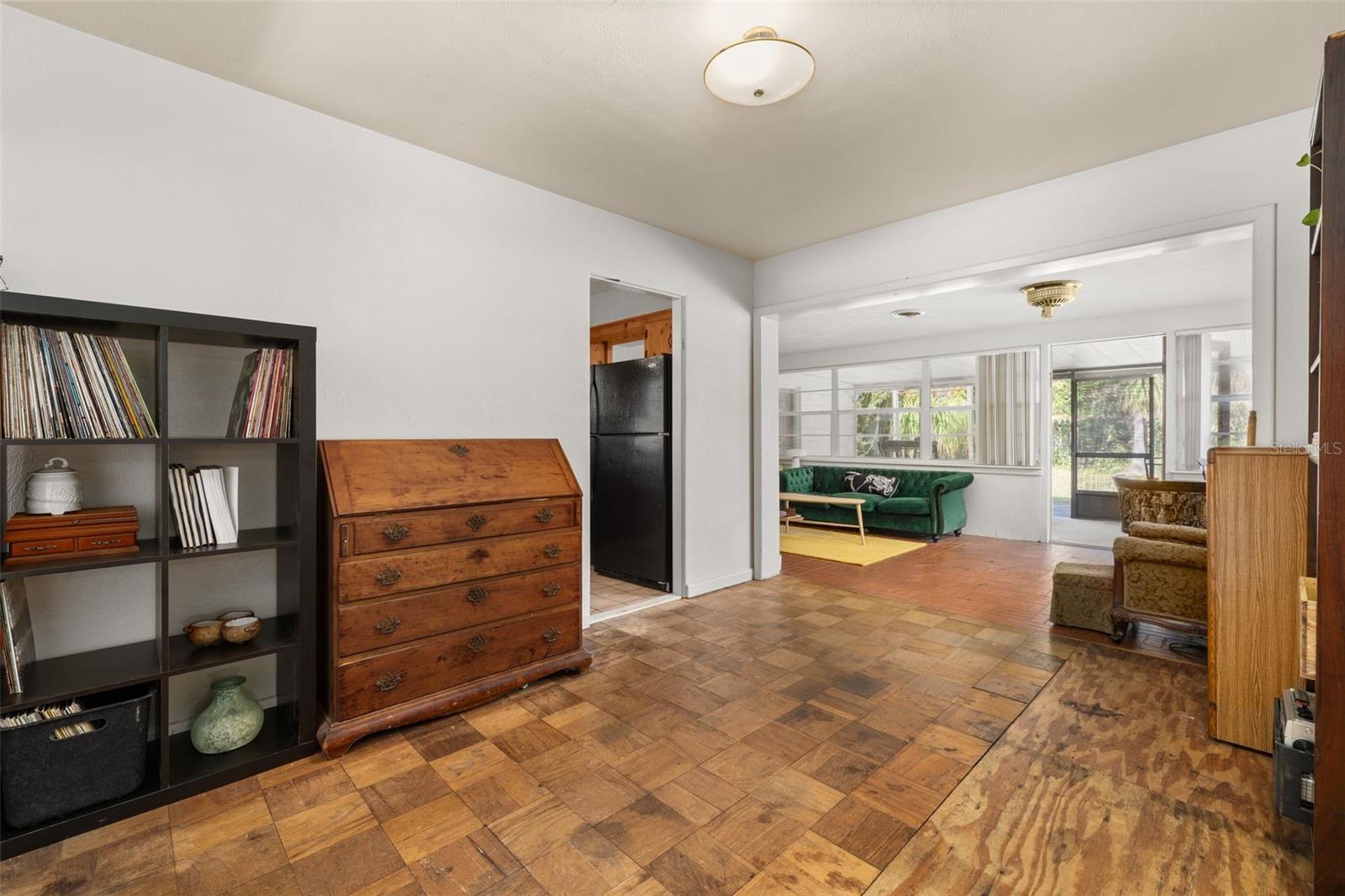 ARDSLEY MANOR SUB - Residential