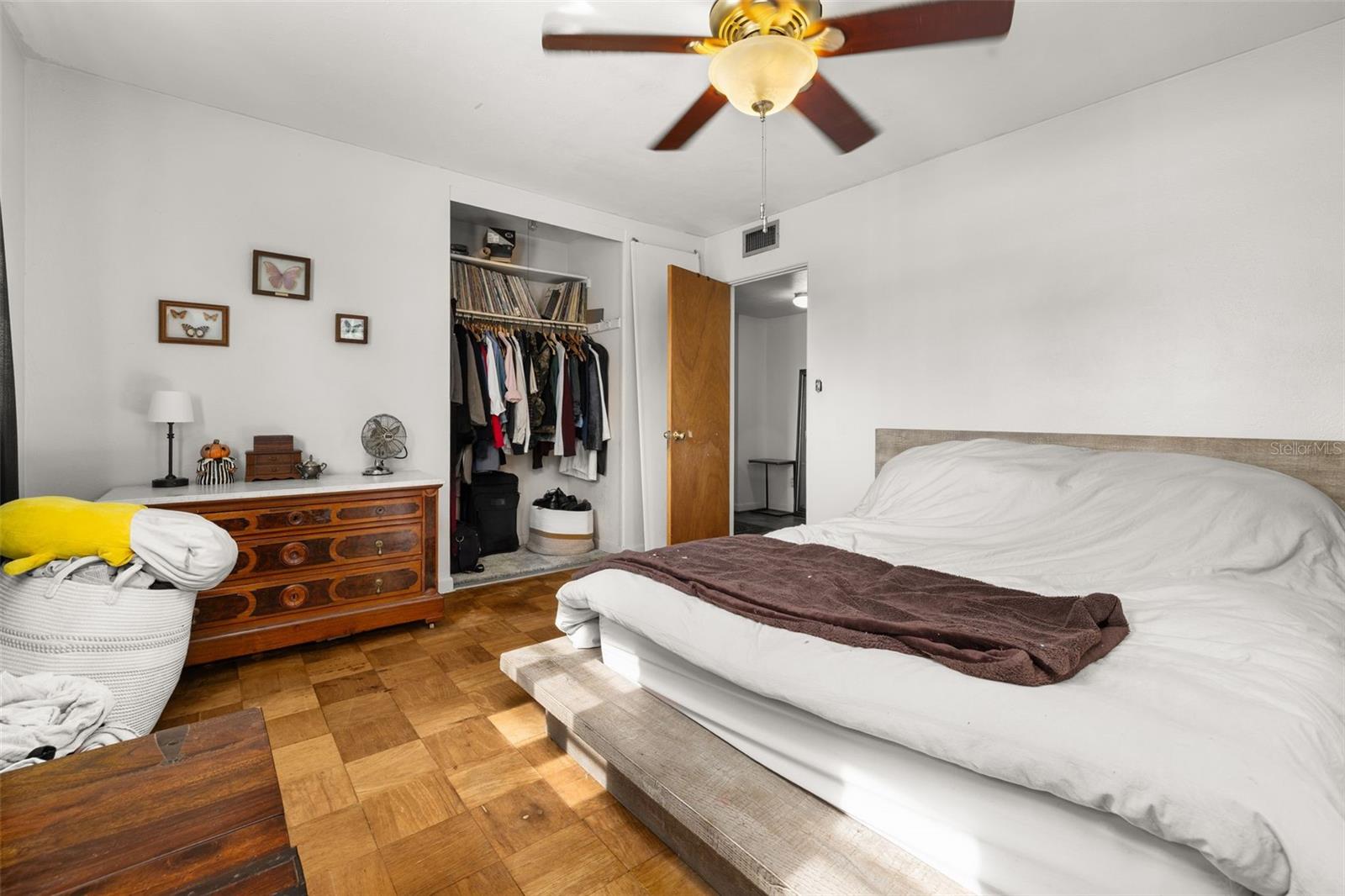 ARDSLEY MANOR SUB - Residential