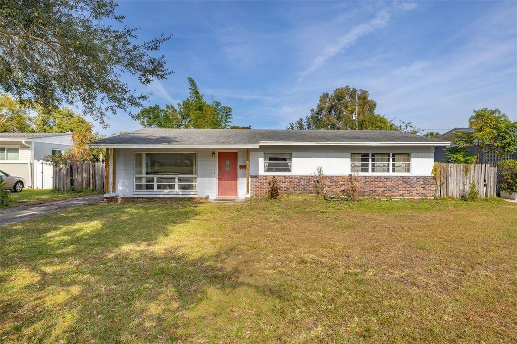 Photo of 1357 Fairview Street, Orlando, FL 32804 (MLS # S5141250)