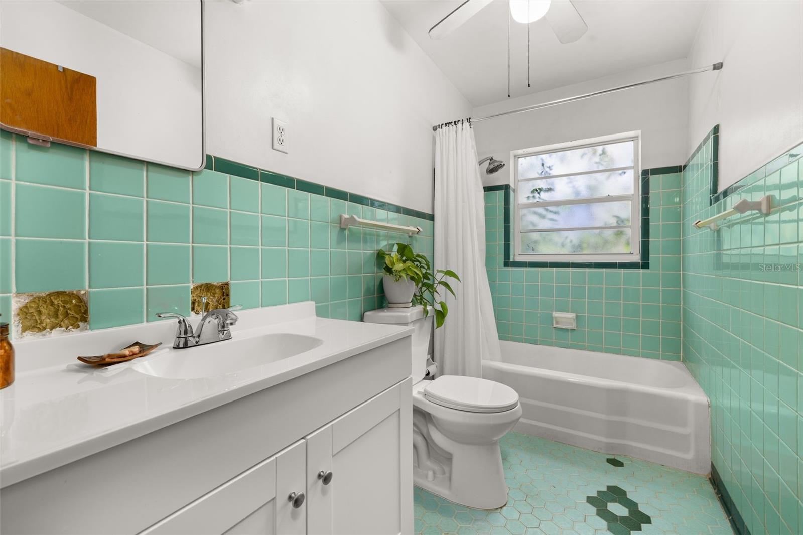 ARDSLEY MANOR SUB - Residential