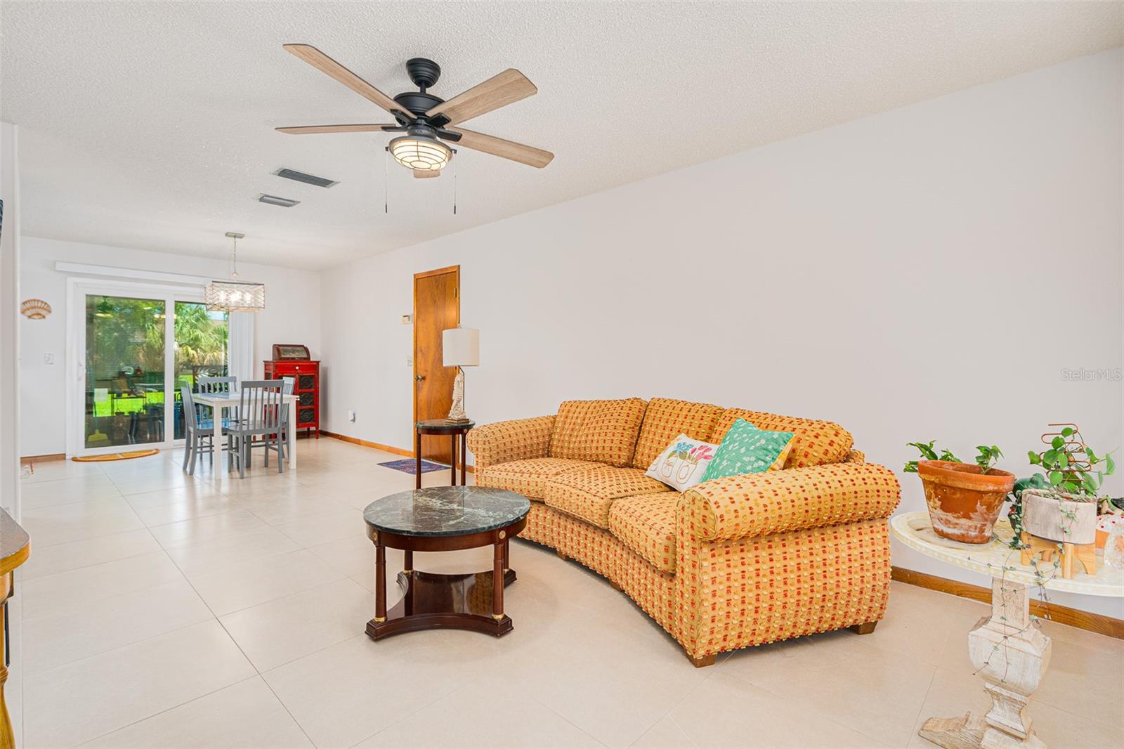 3035 VICTORY PALMS DR