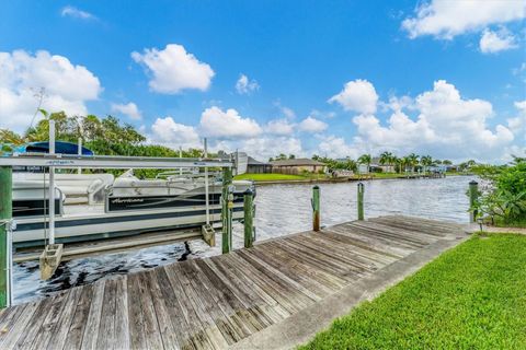 A home in PORT CHARLOTTE