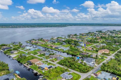 A home in PORT CHARLOTTE