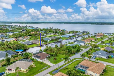 A home in PORT CHARLOTTE