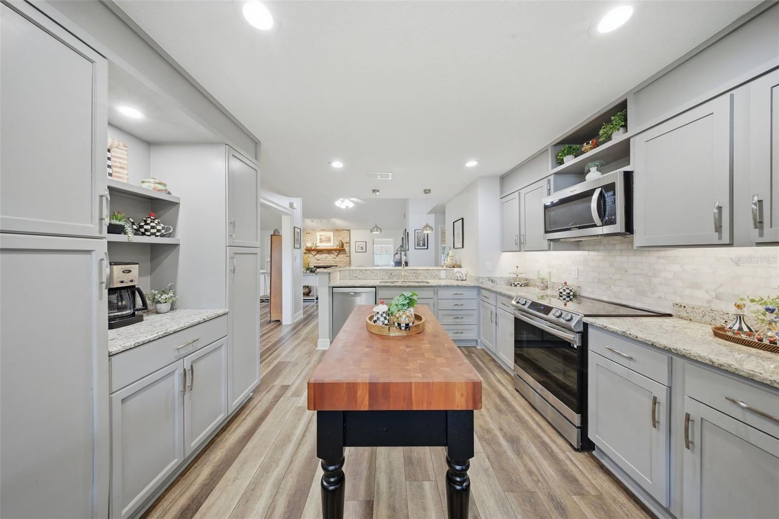 1049 SPRING LANDING DRIVE