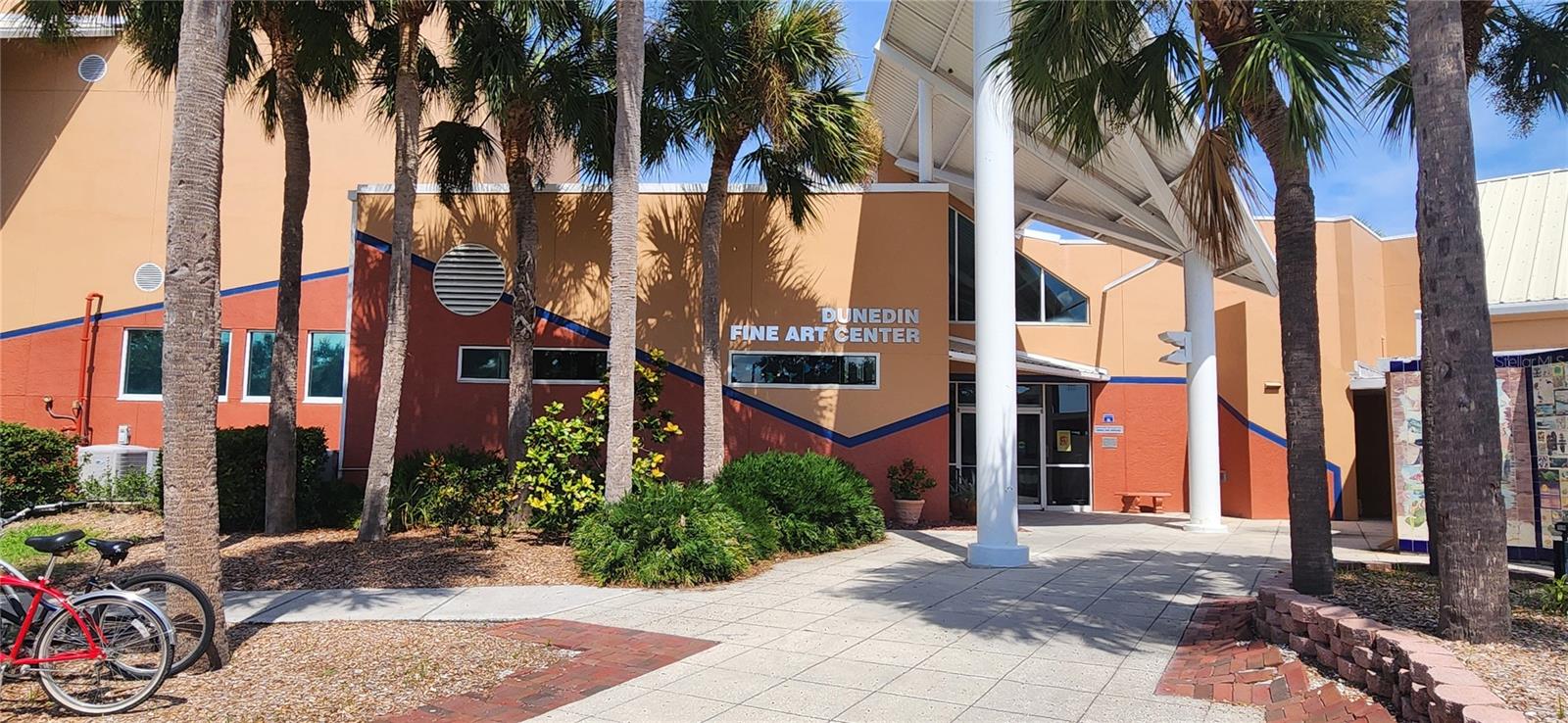 COUNTRY WOODS - Residential