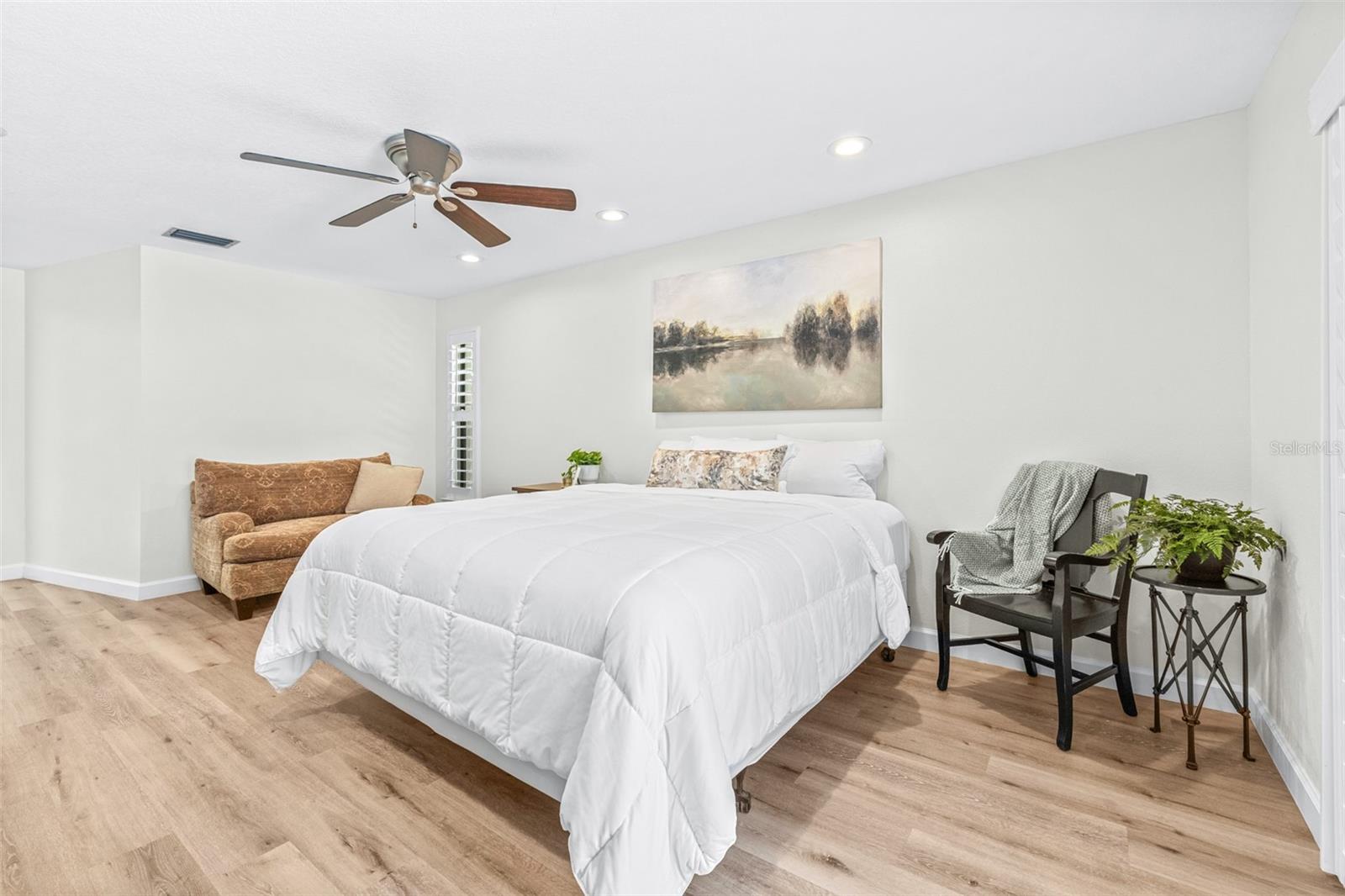 COUNTRY WOODS - Residential