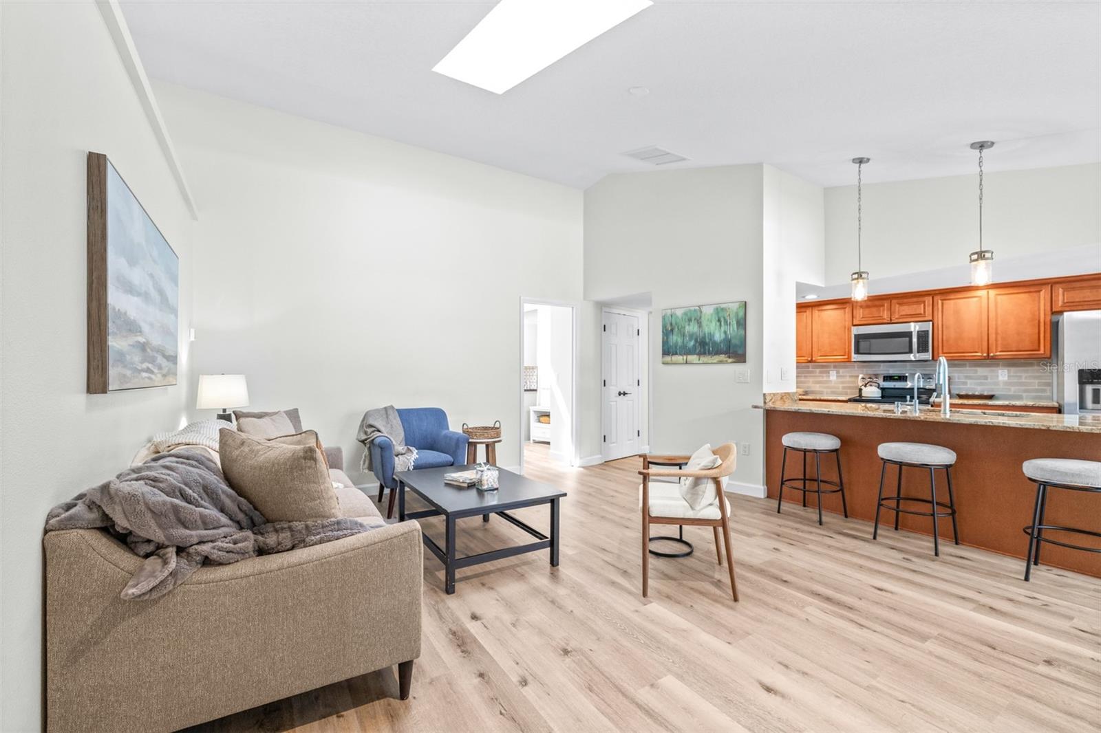 COUNTRY WOODS - Residential