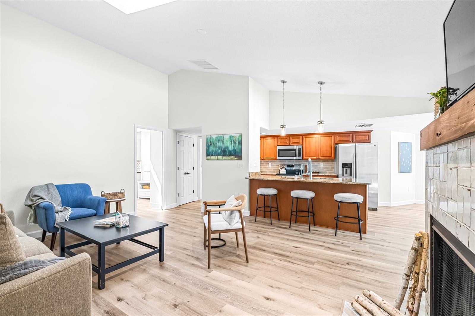COUNTRY WOODS - Residential