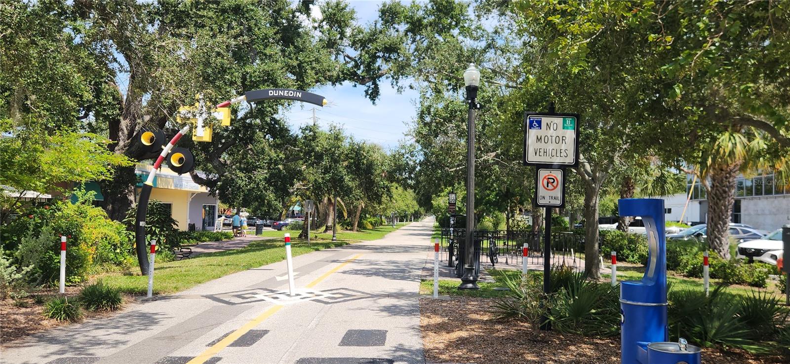 COUNTRY WOODS - Residential