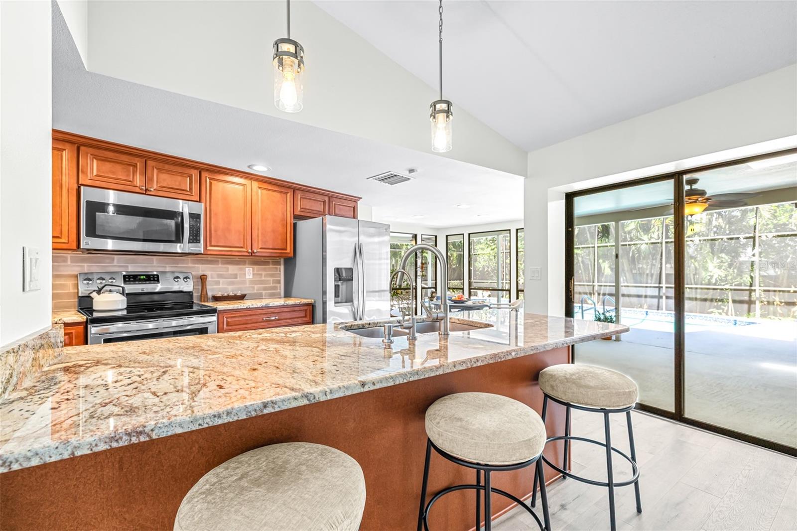 COUNTRY WOODS - Residential