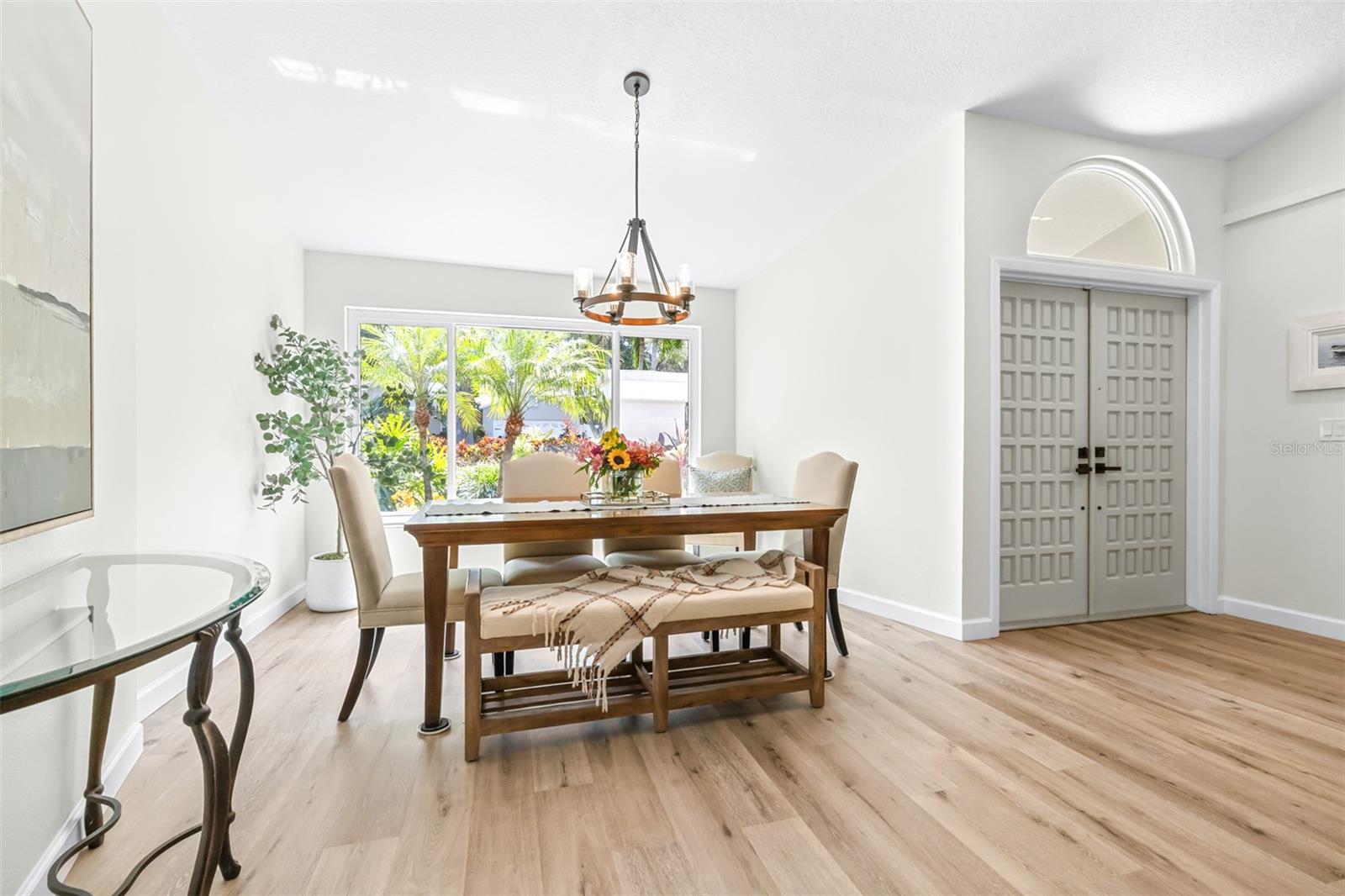 COUNTRY WOODS - Residential