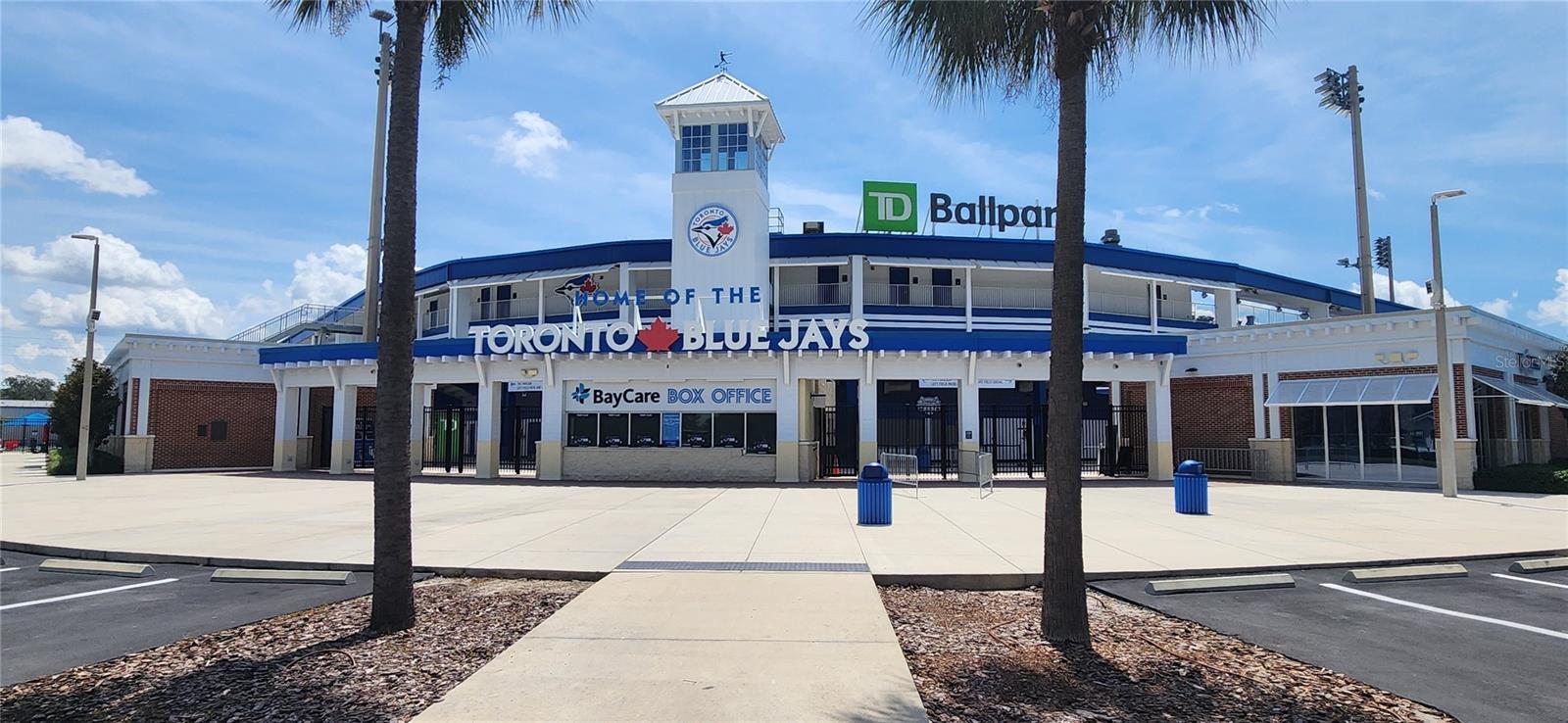 COUNTRY WOODS - Residential