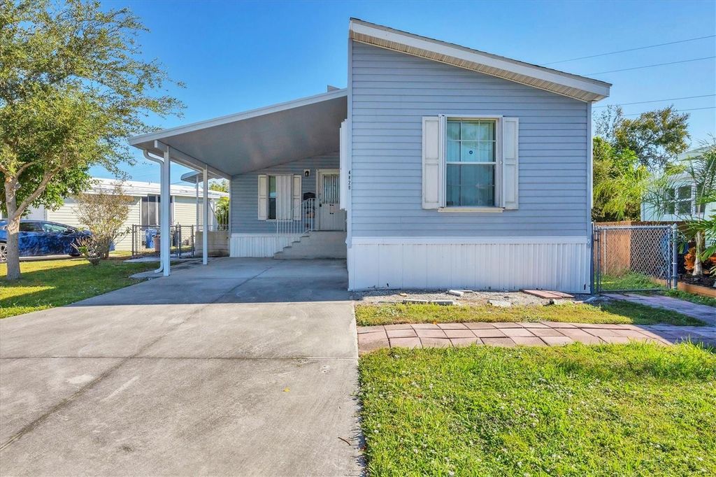 Photo of 4820 Sea Island Avenue, Sarasota, FL 34234 (MLS # A4669426)