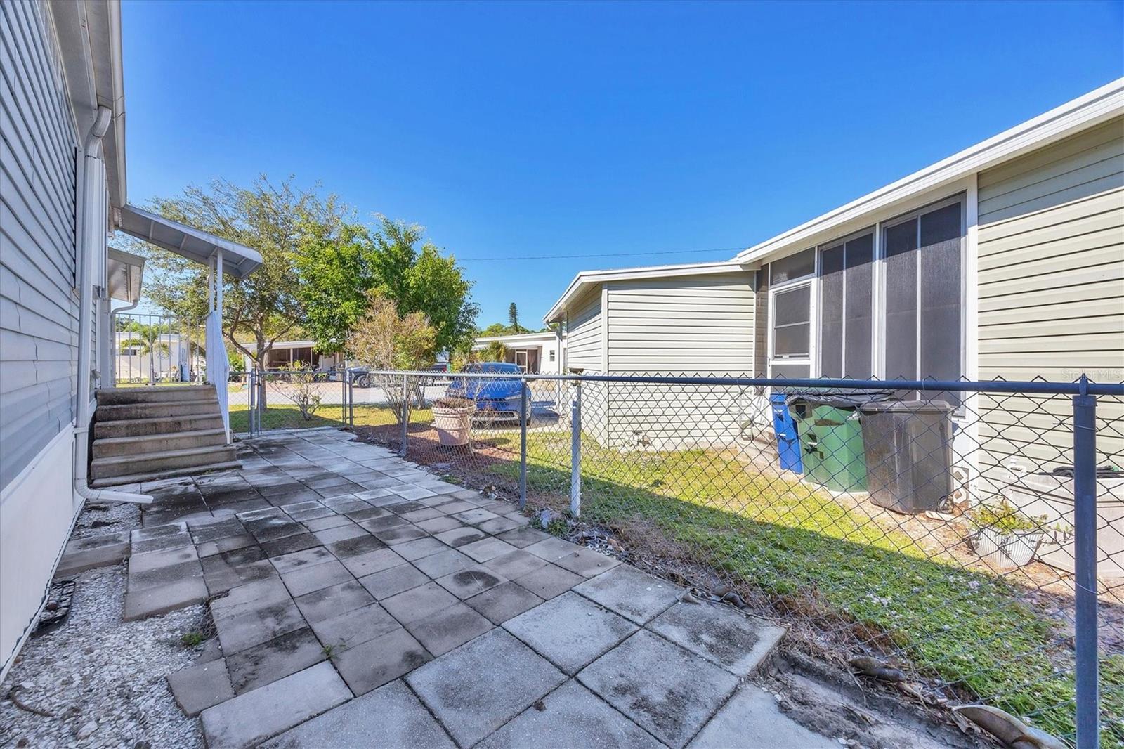 TRI-PAR ESTATES - Residential