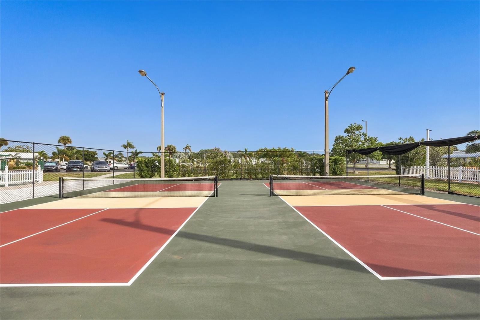 TRI-PAR ESTATES - Residential