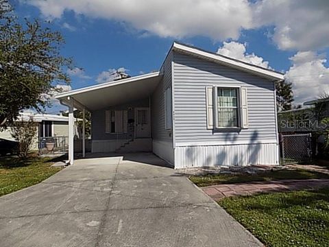Photo of 4820 Sea Island Avenue, Sarasota, FL 34234 (MLS # A4669426)