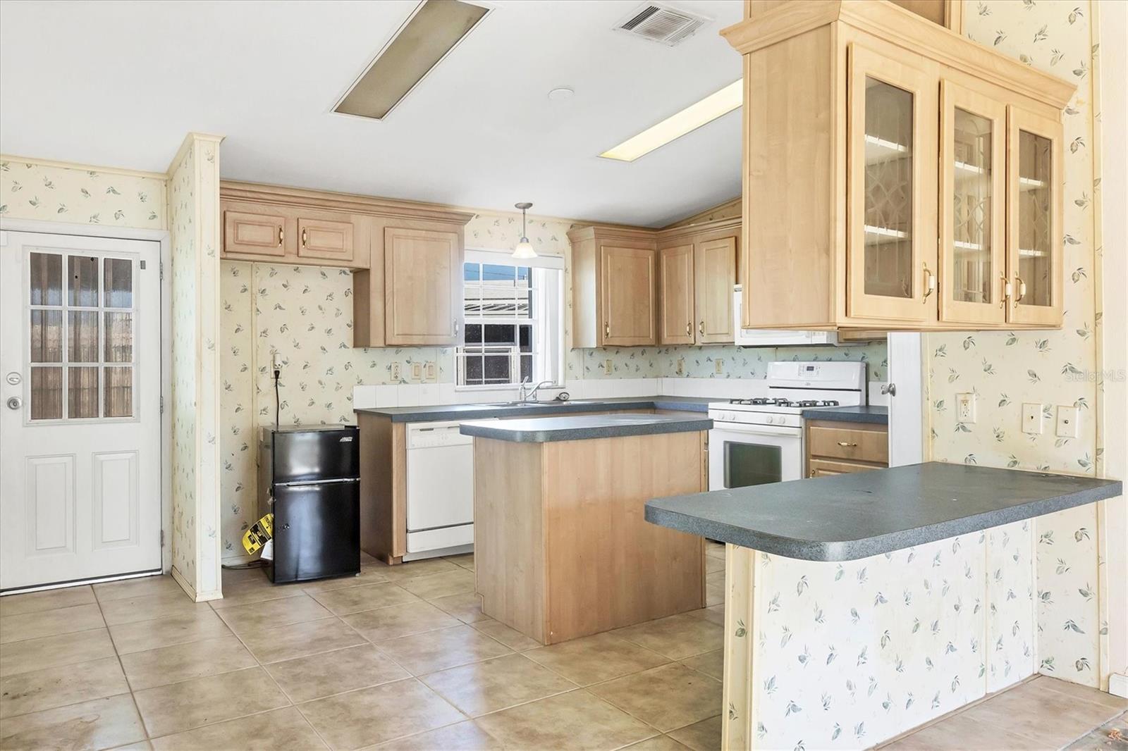 TRI-PAR ESTATES - Residential