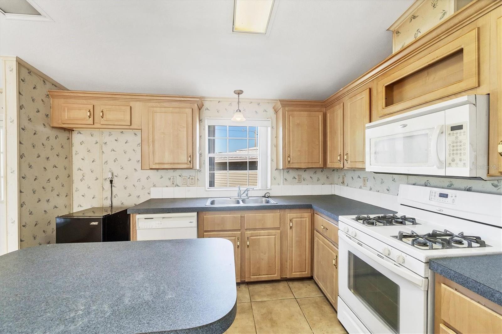 TRI-PAR ESTATES - Residential