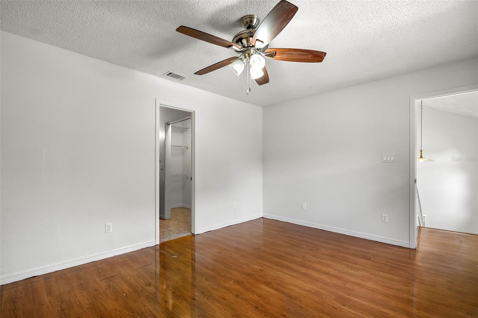 DEER RUN UNIT 14B - Residential