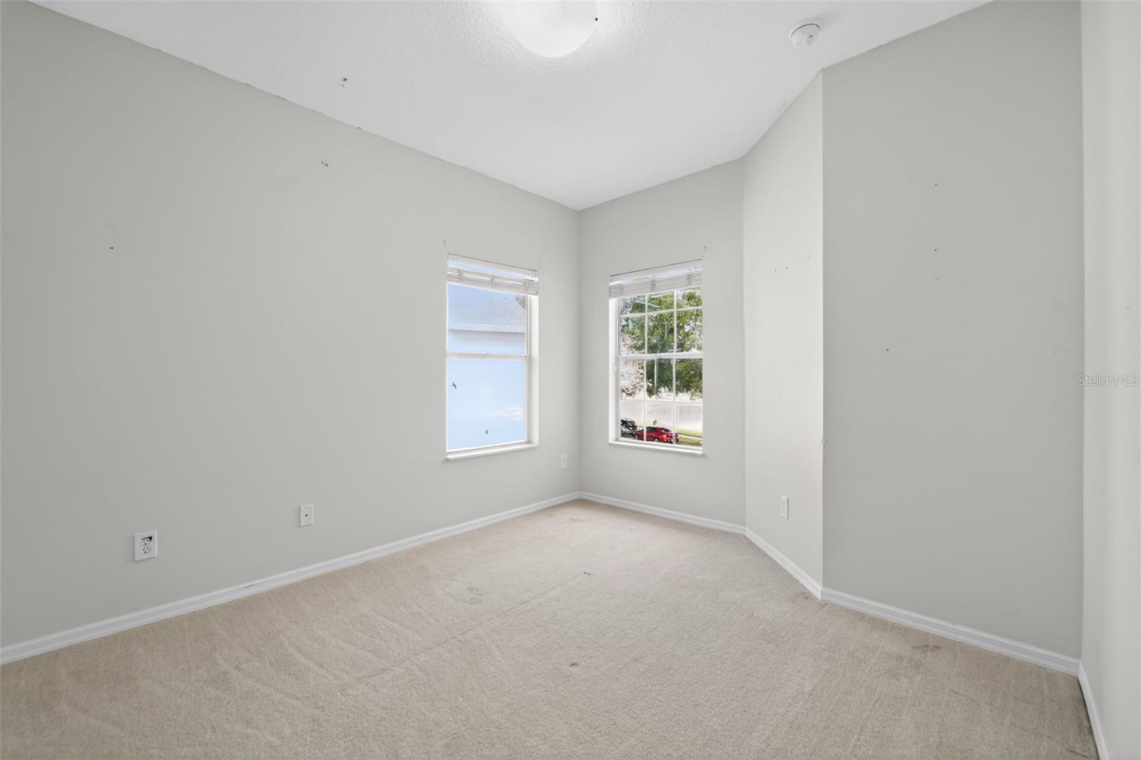 VILLA CAPRI/METROWEST - Residential