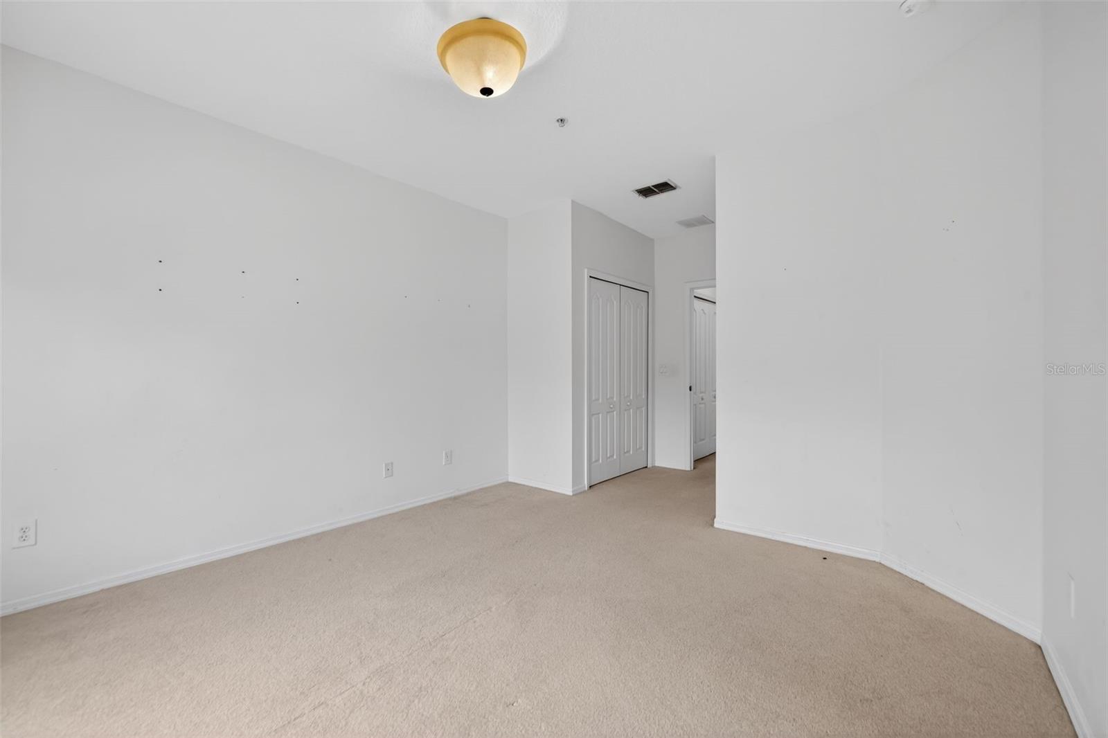 VILLA CAPRI/METROWEST - Residential