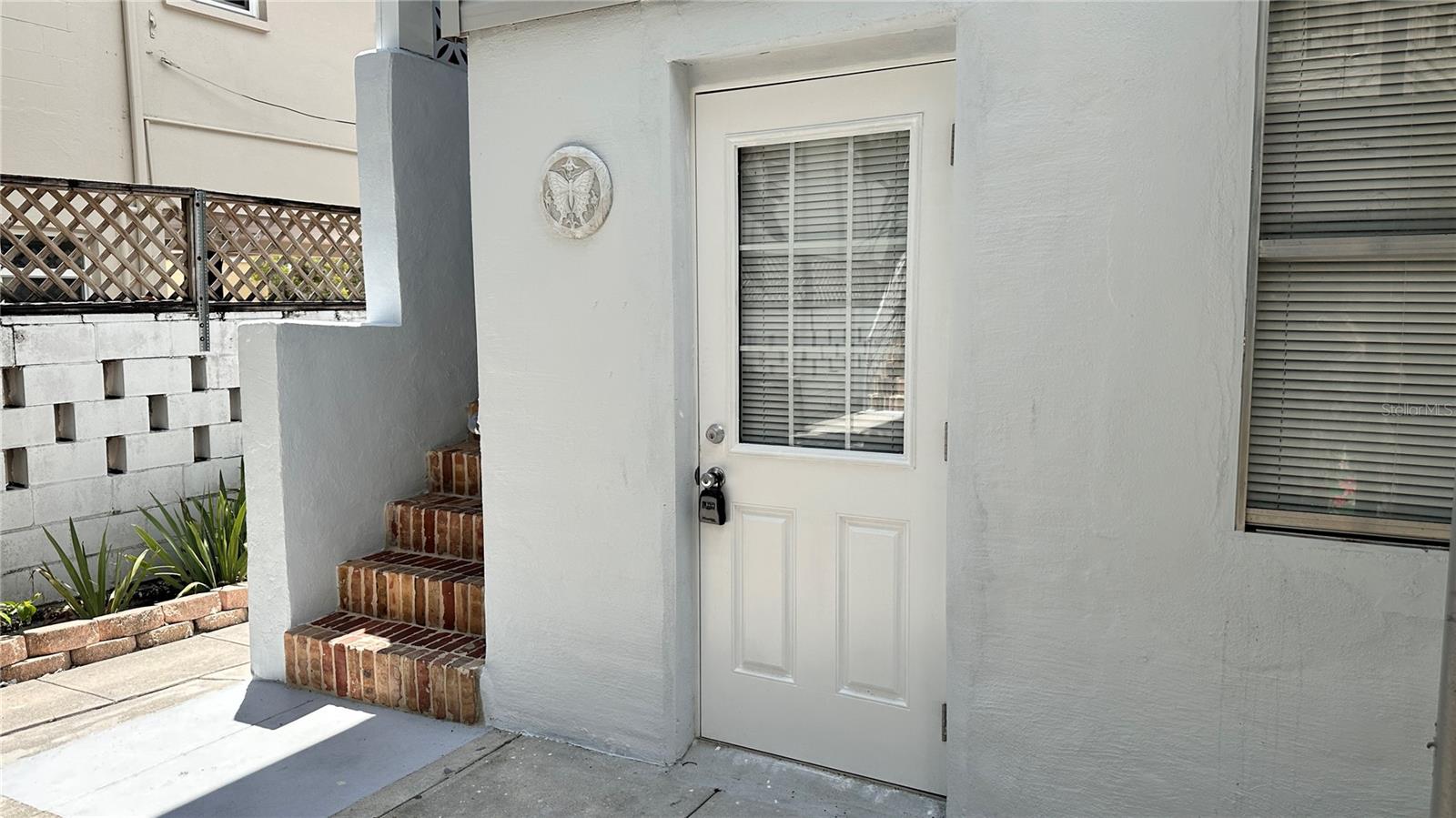 THORNTONS ADD - Residential Lease