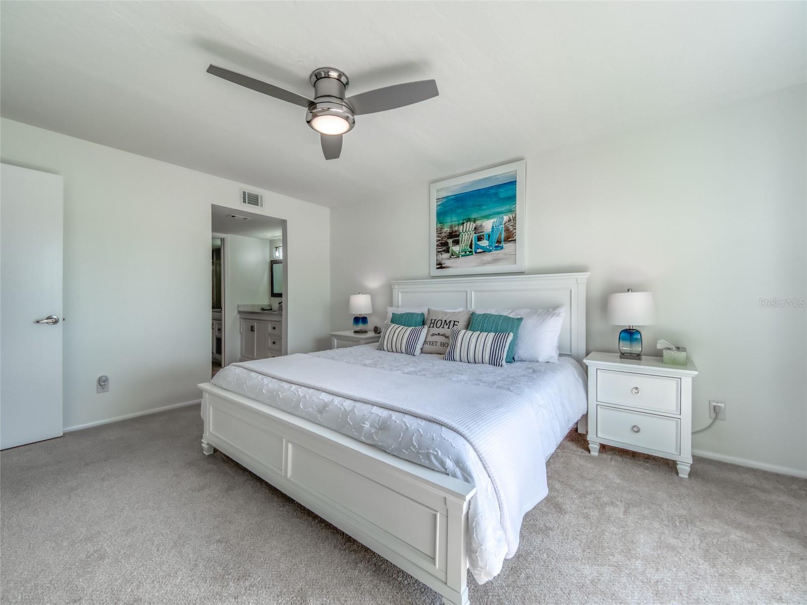 WEDGEWOOD LAKE - Residential