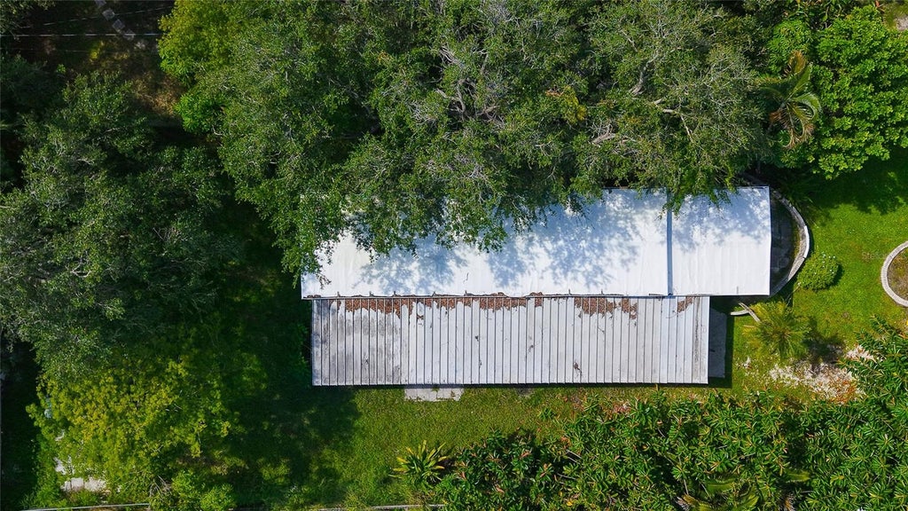 Photo of 4863 Victoria Avenue, Sarasota, FL 34233 (MLS # A4707518)