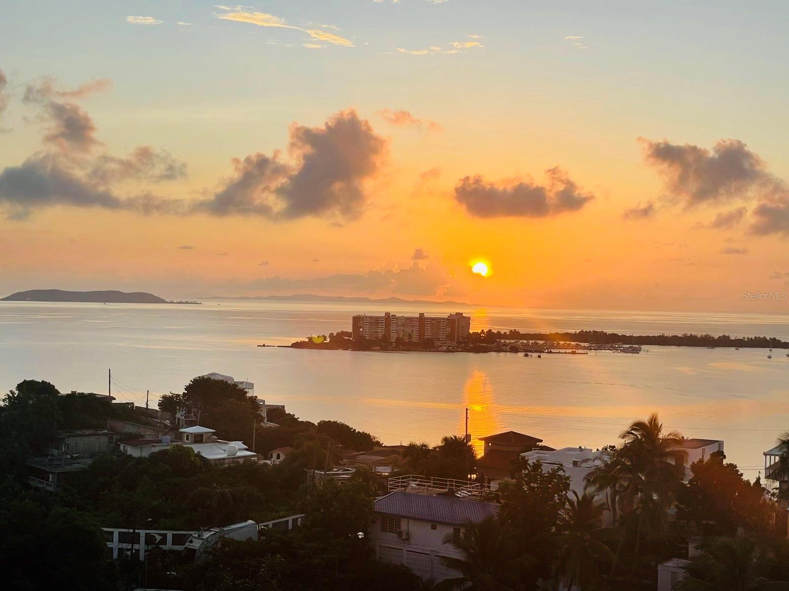 100 AVE MARINA VIEW DOS MARINAS 1601