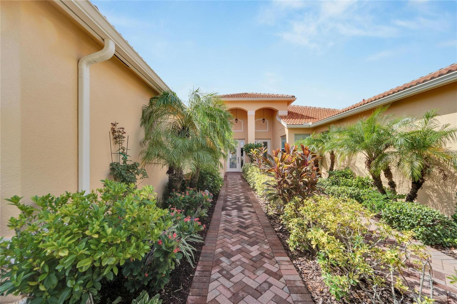15641 AURORA LAKE CIRCLE