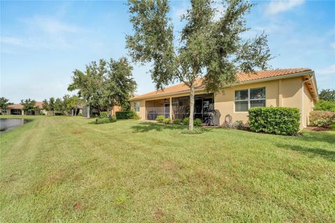 A home in WIMAUMA