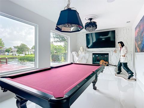 Tiny photo for 823 SW Kings Bay Drive, Crystal River, FL 34429 (MLS # TB8467854)