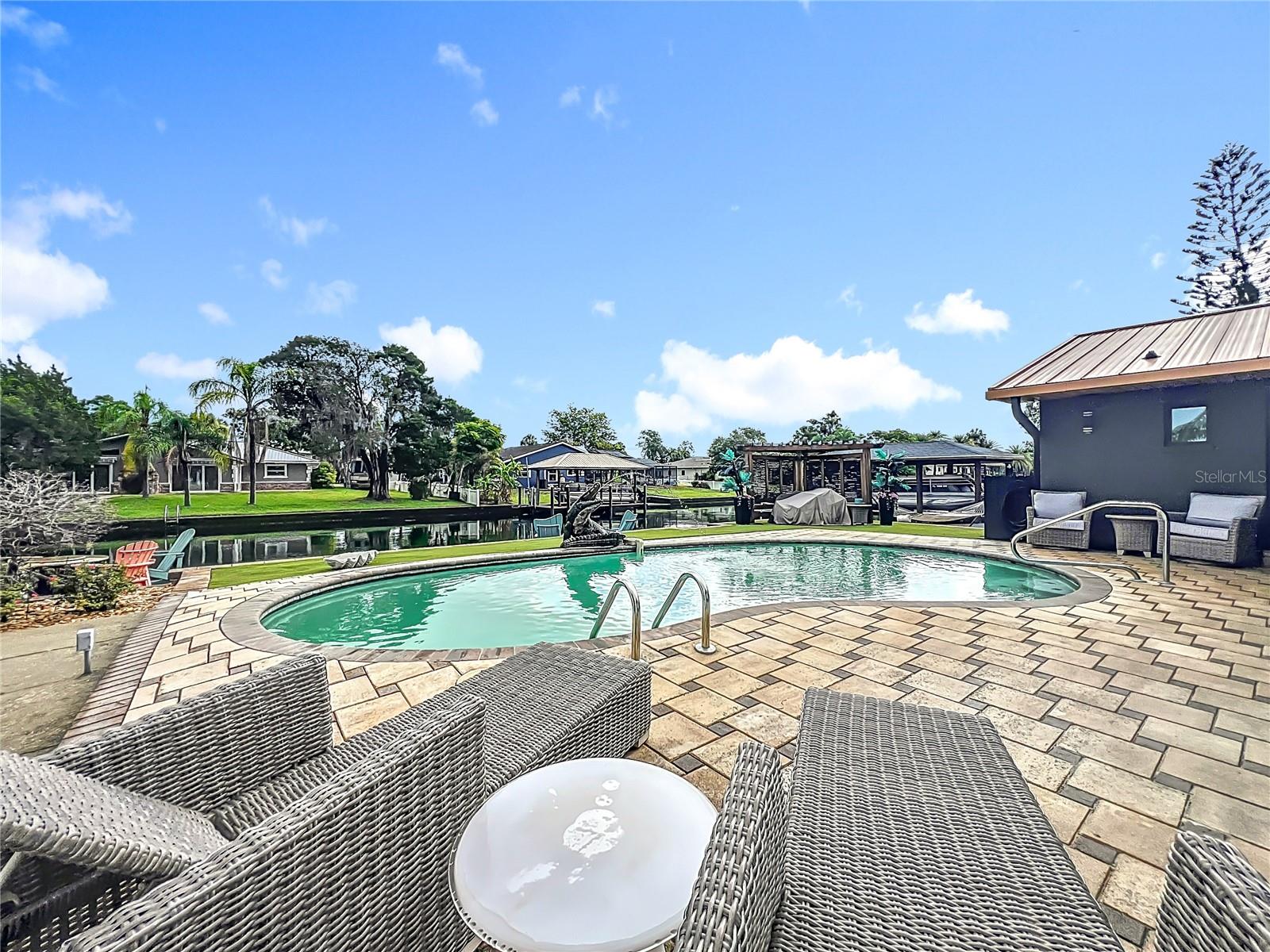 SPRINGS O PARADISE UNIT 02 - Residential