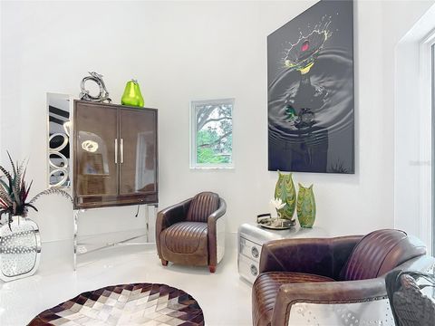 Tiny photo for 823 SW Kings Bay Drive, Crystal River, FL 34429 (MLS # TB8467854)