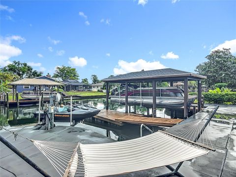 Tiny photo for 823 SW Kings Bay Drive, Crystal River, FL 34429 (MLS # TB8467854)