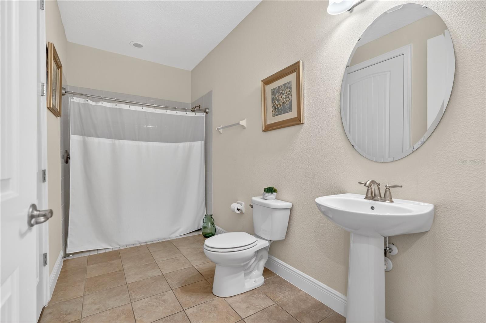 REUNION WEST PH 1 WEST & AMENT CTR RPLT - Residential