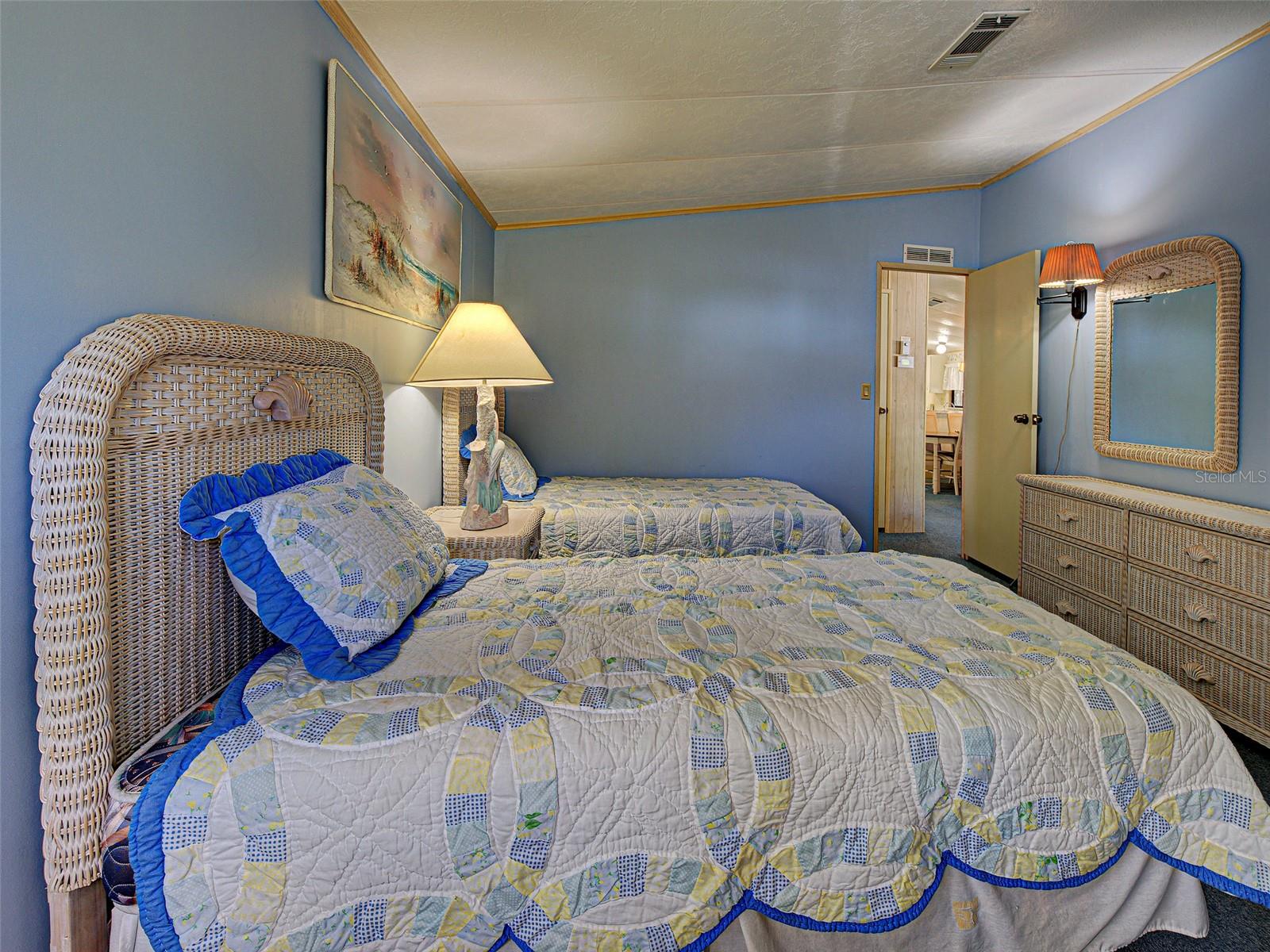 POLYNESIAN VILLAGE - Residential