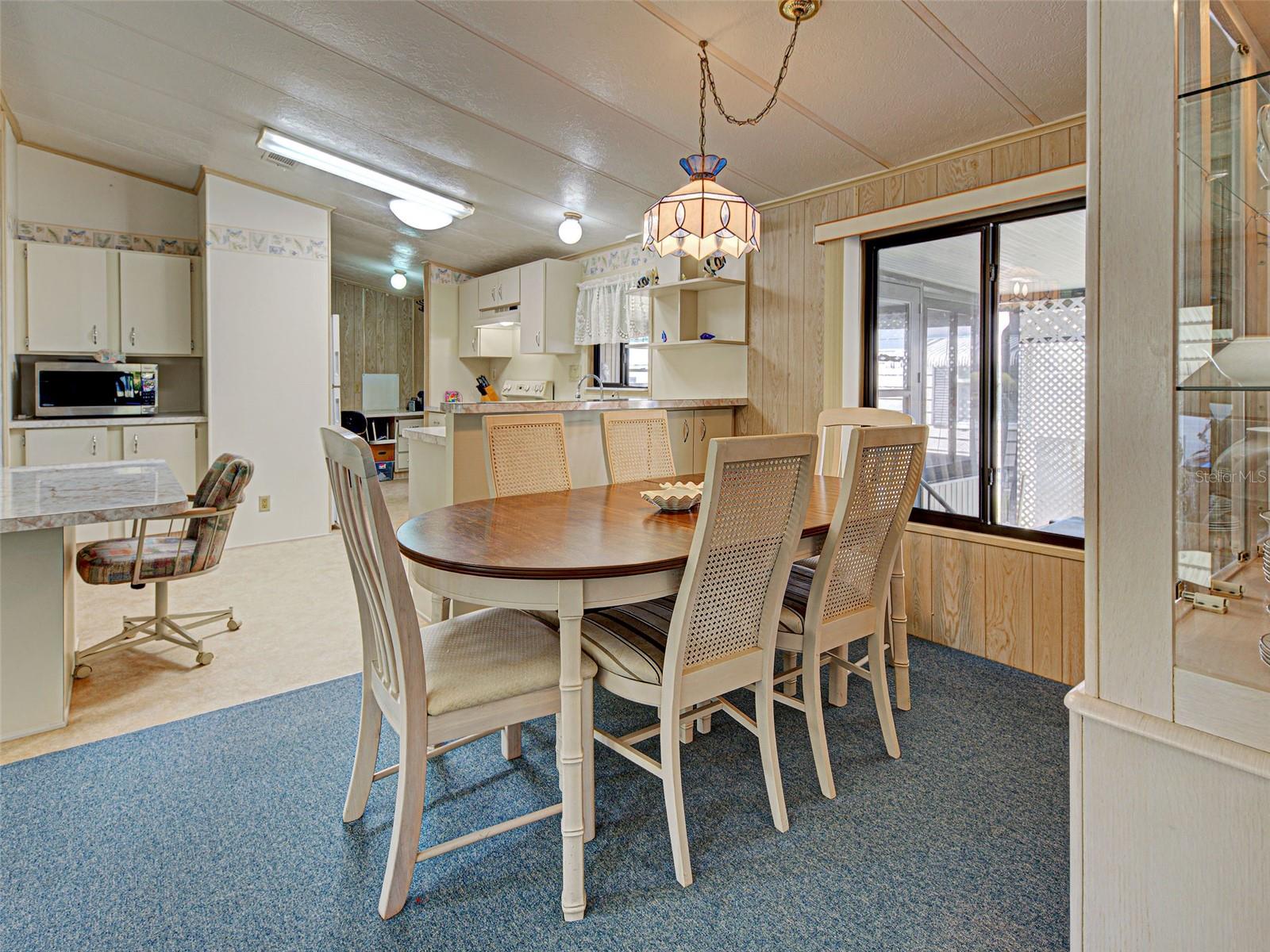 POLYNESIAN VILLAGE - Residential