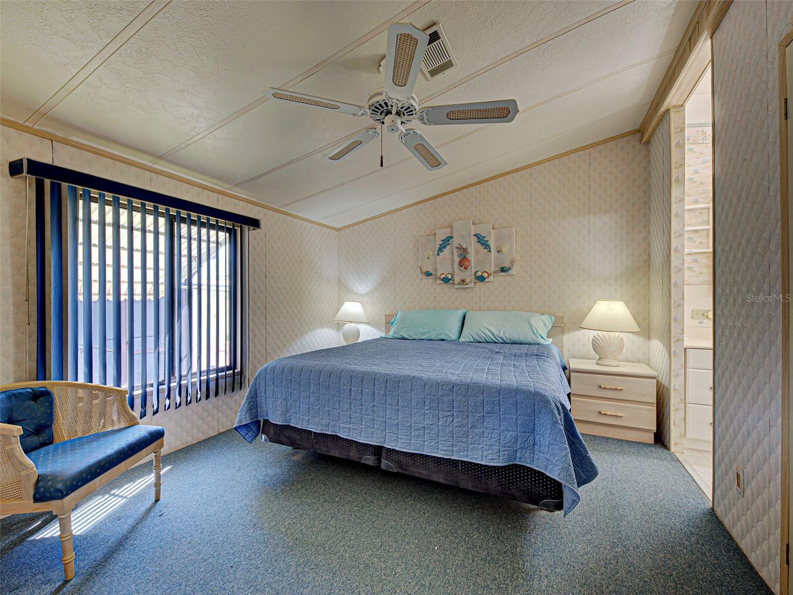 POLYNESIAN VILLAGE - Residential