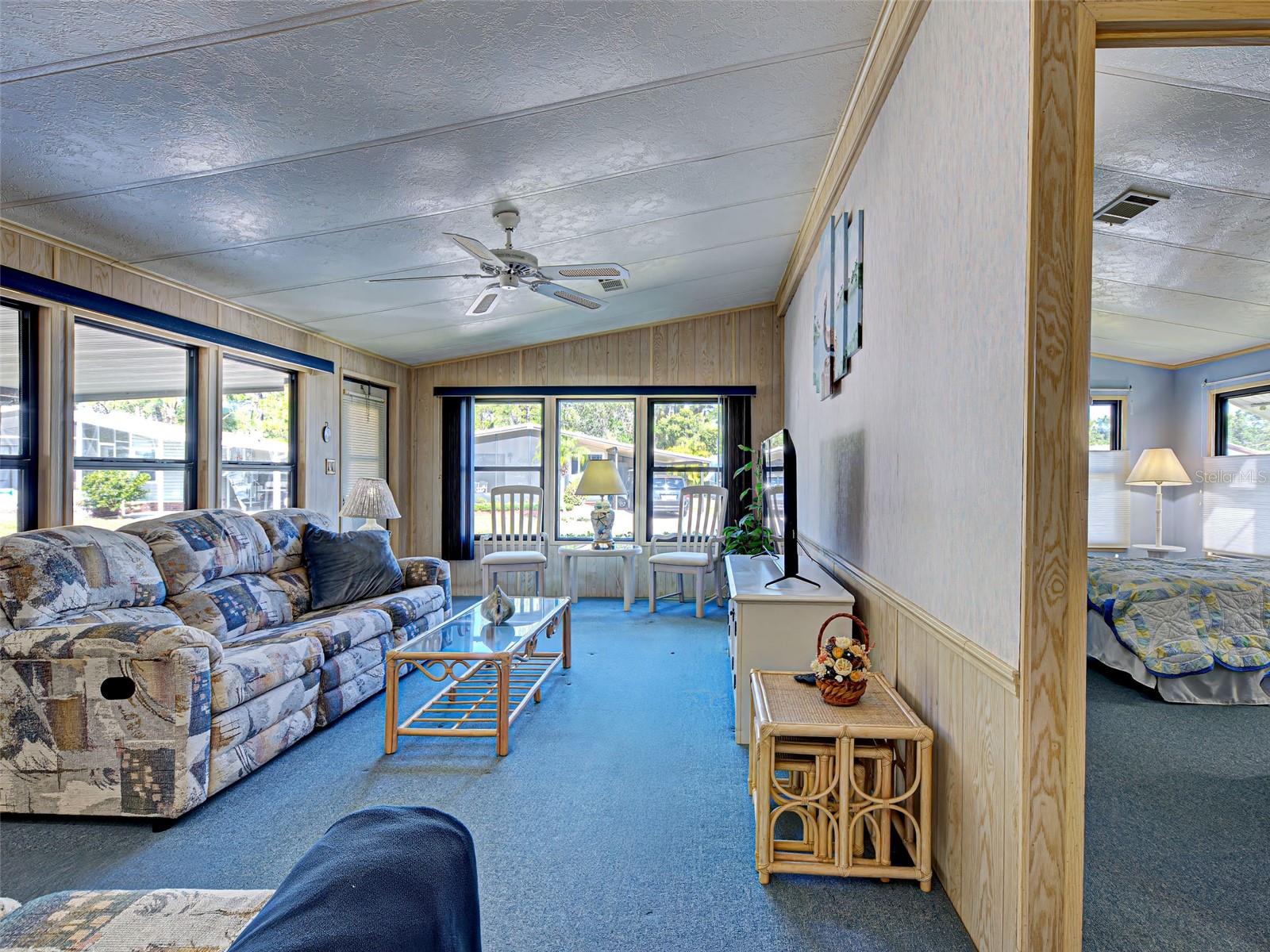 POLYNESIAN VILLAGE - Residential